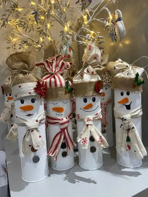 60+ Easy DIY Christmas Decorations on a Budget That You'll Love - HubPages Wall Mounted Christmas Tree, Snowman Crafts Diy, Christmas Decorations Diy Crafts, Pringles Can, Diy Christmas Village, Christmas Centerpieces Diy, Easy Christmas Decorations, Christmas Mantel Decorations, Diy Christmas Decorations Easy