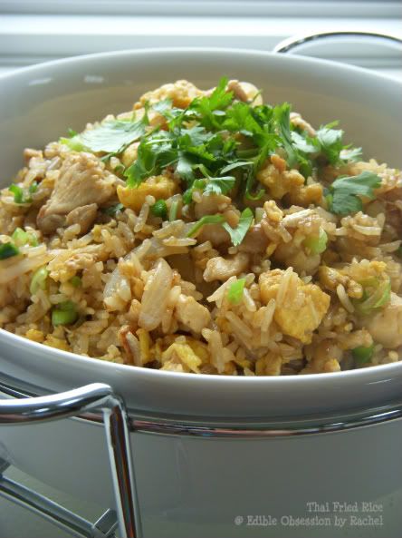 Edible Obsession: Thai Fried Rice: The Basic Thai Rice Recipes, Thai Chicken Fried Rice, Thai Fried Rice, Chicken Fried Rice Recipe, Making Fried Rice, Ethnic Food, Chicken Fried Rice, Thai Food, Asian Cooking