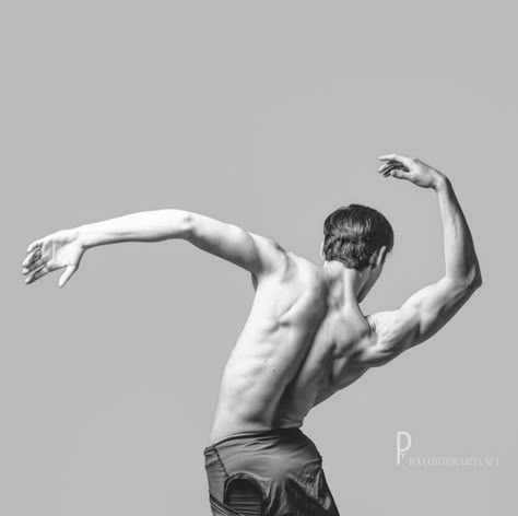 Mode Poses, 남성 근육, Male Figure Drawing, Beautiful Desert, Human Figure Drawing, Photographie Portrait Inspiration, Body Photography, Male Dancer, Anatomy Poses