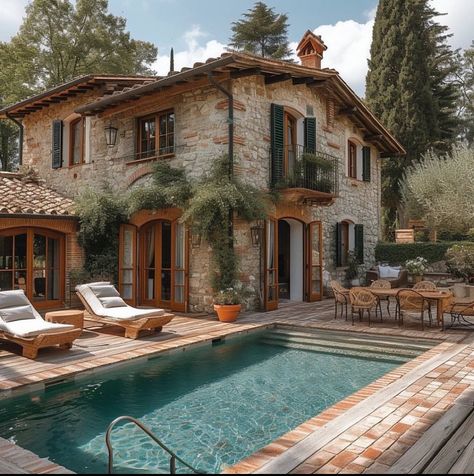 Italy House, Log Home Designs, Dream Life House, Italian Lifestyle, Italian Home, Countryside House, Mediterranean Home, Mediterranean Homes, Dream House Exterior