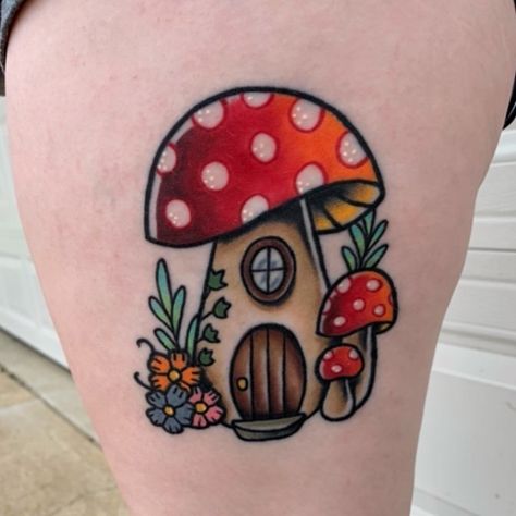 Gnome House Tattoo, Mushroom House Tattoo, Hongo Tattoo, Arkansas Tattoo, Mushroom Tattoo Ideas, Cottagecore Tattoo, Tat Inspiration, Toad House, House Tattoo