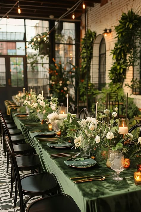 Fall Forest Green Wedding, Black White And Green Table Setting, Olive Green Outdoor Wedding, Hunter Green Wedding Table Setting, Winter Wedding Emerald Green And Gold, Olive Table Decoration, Enchanted Forest Tablescape, Emerald Green Wedding Aesthetic, Forest Green And Gold Wedding Decor