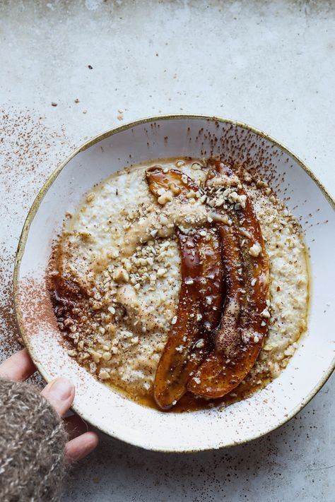 Caramelised Banana Porridge — The Mother Cooker Vegetarian Breakfast Skillet, Porridge Aesthetic, Savory Porridge, Italy Breakfast, Creamy Porridge, Banana Porridge, Caramelised Banana, Porridge Breakfast, Breakfast Recipies