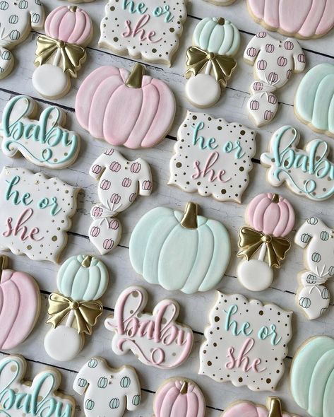 Fall Gender Reveal Desserts, A Little Pumpkin Gender Reveal, Pumpkin Themed Gender Reveal Party Ideas, Gender Reveal Cookies Ideas Simple, Halloween Gender Reveal Cookies, Fall Gender Reveal Ideas For Party Food, Fall Gender Reveal Cookies, Gender Reveal Ideas Pumpkin Theme, Gender Reveal Treat Ideas