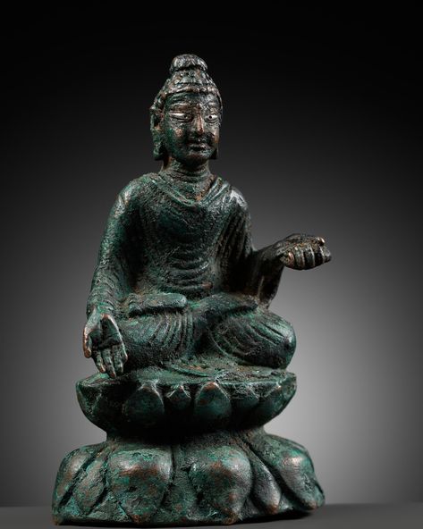 Lot 173 - A SILVER-INLAID BRONZE FIGURE OF BUDDHA Weathering And Erosion, Almond Shaped Eyes, Buddha Figures, Light Images, Central Asia, Online Auctions, Asian Art, Buddhism, Auction