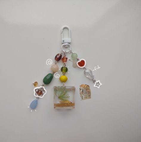 #fish #fishcharms #cutecharms #cutekeychains Goldfish Keychain, Fish Keychains, Pretty Keychains, Fish Keychain, Beads Keychain, Letter Organizer, Phone Straps, Diy Letters, Craps