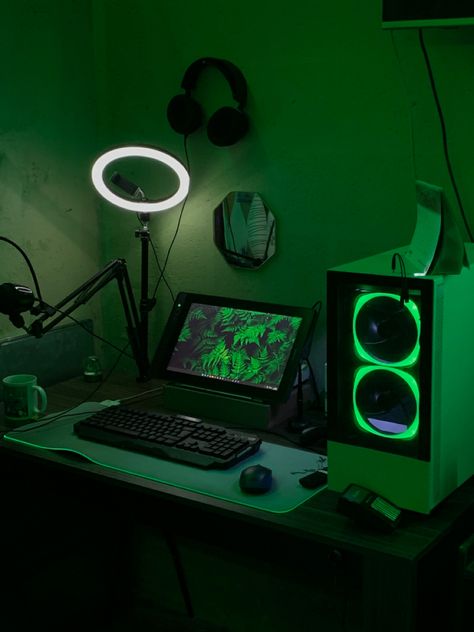 #gamer #gaming #gamingsetups #green #pcgaming Green Gaming Room, My Gaming Setup, Gamer Setup, Home Studio Setup, Studio Setup, Gaming Room, Gaming Setup, Book Characters, Gaming Pc