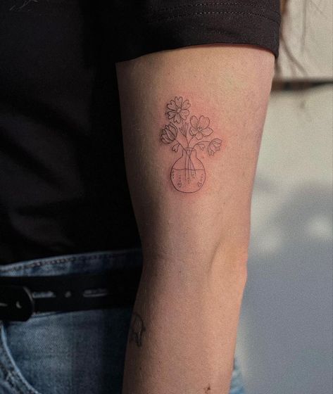 Daisy In Vase Tattoo, Flowers In Vase Tattoo Simple, Flower Vases Tattoo, Potted Flower Tattoo, Flowers Vase Tattoo, Flower Vase Tattoo Simple, Vase And Flowers Tattoo, Broken Vase Tat, Small Vase Tattoo