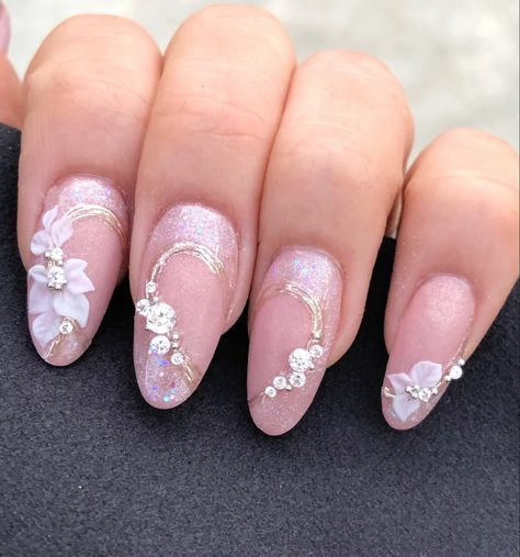 Nail Designs With Diamonds, Japan Nails, Diamond Nail Designs, Bridal Nails Designs, Engagement Nails, 3d Nail Art Designs, Purple Nail Art, Bridal Nail Art, Art Deco Nails