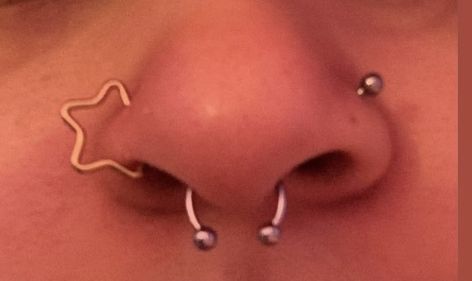 nose peircings Nose Piercing Set Up, Pretty Nose Piercings, Nose And Lip Piercing, Nose Ring Aesthetic, Nose Piercing Aesthetic, Dream Piercings, Face Piercings, Nose Piercings, Cool Piercings