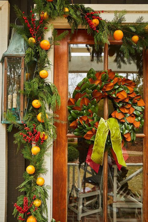 James T Farmer, Citrus Christmas, Citrus Garland, James Farmer, Williamsburg Christmas, Magnolia Leaf Wreath, Rustic Arrangements, Magnolia Leaf, Southern Christmas