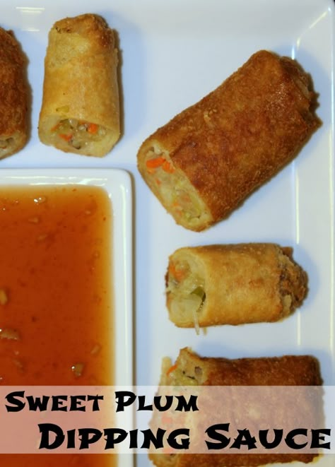 Egg Roll Dipping Sauce, Egg Roll Sauce, Asian Dipping Sauce Recipes, Sauce For Eggs, Plum Sauce Recipe, Dipping Sauce Recipes, Asian Dipping Sauce, Homemade Egg Rolls, Asian Sauces