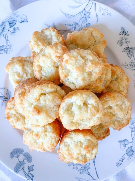 Tiny Cream Cheese Biscuits - 2 Bees in a Pod Honey Cream Cheese Biscuits, Light And Fluffy Biscuits, Cream Cheese Biscuits, Strawberry Freezer Jam, Milk Biscuits, Fluffy Biscuits, Cooking Bread, Drop Biscuits, Pretzels Recipe