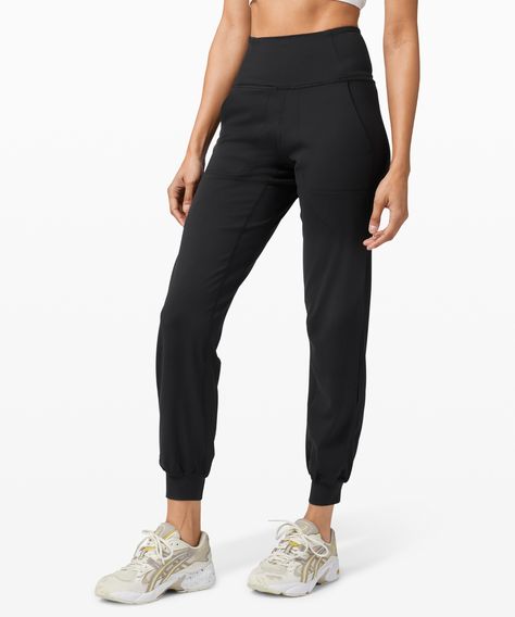 lululemon Align™ Jogger Cool *Vent | Lululemon AU Align Jogger Outfit, Lulu Lemon Joggers, Lulu Joggers, Outfit Ideas Modest, Lululemon Align Joggers, Sporty Pants, Lululemon Joggers, Lululemon Outfits, Joggers Black