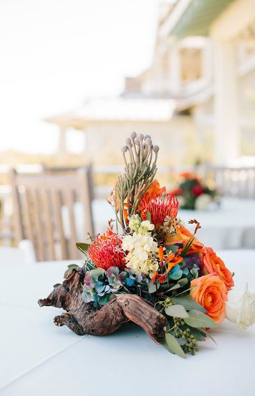 Drift Wood Floral Arrangements, Driftwood And Flowers, Driftwood Table Centerpiece, Driftwood Floral Arrangements, Driftwood Flower Arrangements, Ocean Floral Arrangements, Driftwood Centerpiece Wedding, Driftwood Centerpieces, Driftwood Wedding Centerpieces