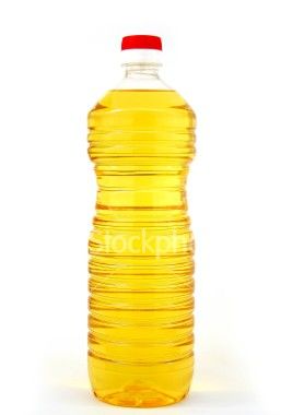 Vegetable Oil in a Bottle Cooking Oil Bottle, Commercial Cooking, Ras El Hanout, Cooking Oils, Rapeseed Oil, Edible Oil, Olive Oil Bottles, Soybean Oil, Oil Plant