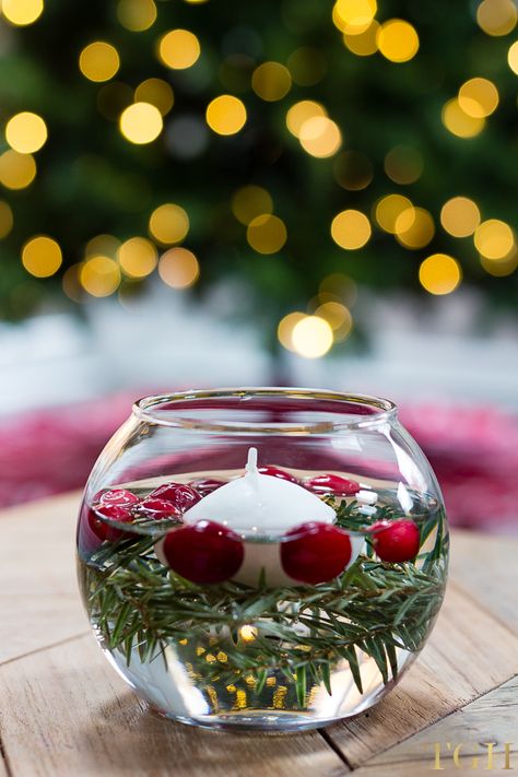 DIY Christmas Decorations Easy. DIY Christmas Decorations for Home. DIY Christmas Decorations Dollar Store. DIY Holiday Decorations Winter. Floating Candle Centerpieces DIY. #diyproject #holidaydecor #christmasdecorating Easy Christmas Floral Centerpieces, Holiday Party Table Decor Centerpiece Ideas, Dollar Store Christmas Table Decor, Christmas Decorations Easy Diy, Christmas Centerpieces For Table, Floating Candle Centerpieces Diy, Holiday Centerpieces Diy, Art Floral Noel, Diy Christmas Decorations Dollar Store