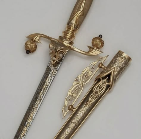 Fantasy Dagger, Knife Aesthetic, Aelin Galathynius, Pretty Knives, Royal Aesthetic, The Dark Artifices, Cool Swords, Holly Black, Princess Aesthetic