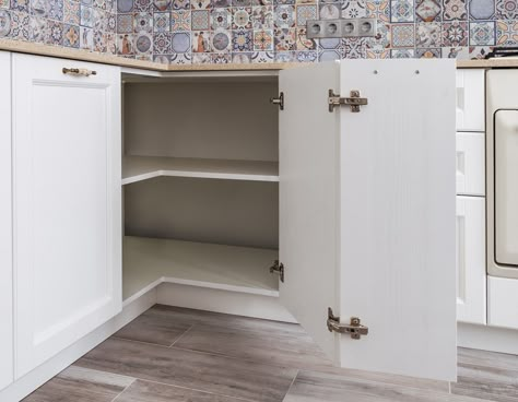 Pantry lazy susan