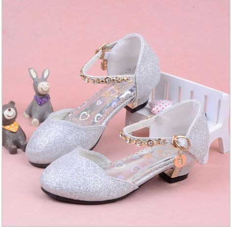 Girls Wedding Shoes, High Heels For Kids, Princess Sandals, Wedding Shoes High Heels, Pink Wedding Shoes, Girls High Heels, High Heel Dress Shoes, Shoes Party, Heels Dress