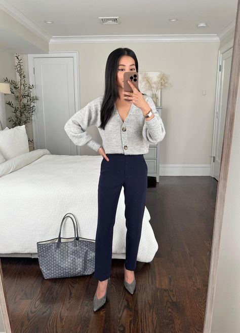 Cardigan Work Outfit, Cardigan Outfit Work, Navy Blue Pants Outfit, Navy Pants Outfit, Trouser Pants Outfits, Petite Work Outfits, Blue Pants Outfit, Navy Blue Outfit, Pants Outfit Work