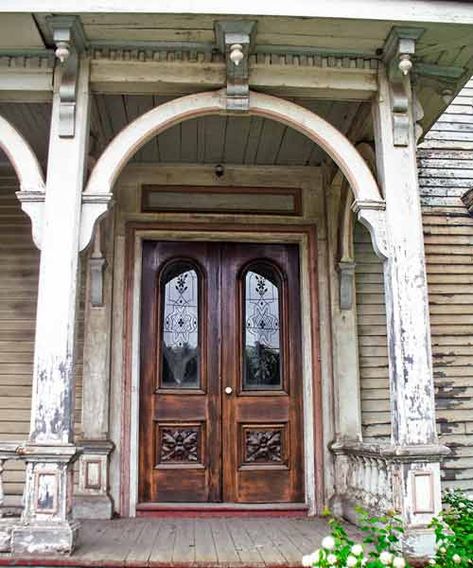 The Mississippi Martha: February 2013 Second Empire House, Empire House, Victorian Doors, Etched Glass Door, Living Vintage, This Old House, Antique Doors, Old Doors, Unique Doors