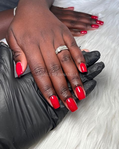 Bright Red Square Nails, Short Red Nails Square, Orangey Red Nails, Red Short Nails Ideas, Square Red Nails, Red Nails Square, Red Square Nails, Red Short Nails, Short Red Nails