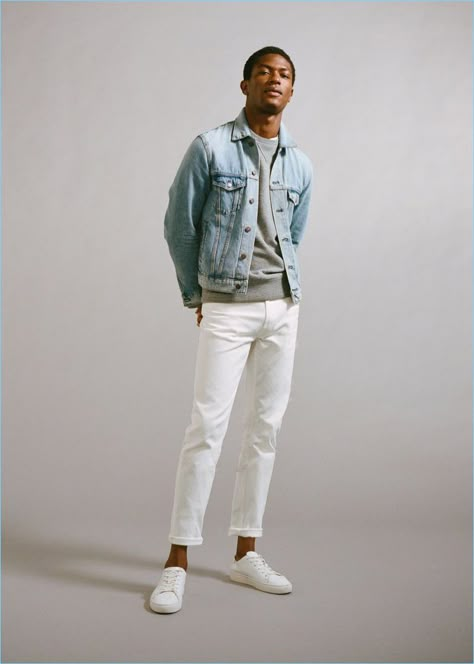 Standing tall, Hamid Onifade wears white jeans and a denim jacket by Mango Man. Brown Denim Jacket, Sean O'pry, Jeans Outfit Men, White Jeans Men, White Jeans Outfit, Denim Jacket Outfit, Gq Style, Mens Pants Fashion, Herren Outfit