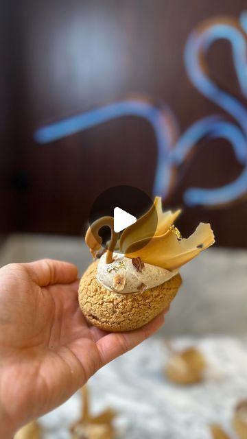 Vincent Salur on Instagram: "Choux Cygnature vanille - noisette et son cœur coulant praliné noisette disponible en boutique 🦢 #vincentsalur #pastry #patisserie" Boutique Patisserie, Choux Pastry, February 22, Shanghai, Pastry, Baking, Boutique, On Instagram, Instagram