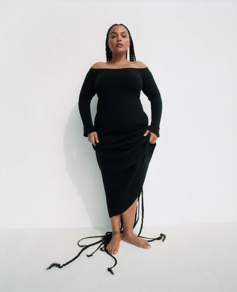 What’s Changing—and What Isn’t—About Fashion’s Relationship to the Body? | Vogue Black Bodycon Dress Outfit, Zoe Ghertner, Bodycon Dress Outfit, Ti Shirt, Paloma Elsesser, Dior Girl, Body Con Dress Outfit, Vogue Us, Vogue Uk