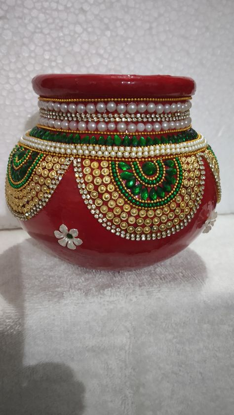 Karva Decorations, Kundalu Decoration For Marriage, Mataki Decoration Idea, Kudakalu Decoration, Marriage Pots Decoration, Kalsha Decoration, Kundalu Decoration, Matka Decoration Pots Wedding, Kalash Decoration Handmade