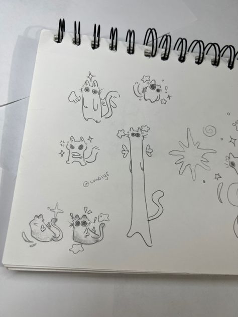 Aesthetic Cats, Some Drawings, Drawing Aesthetic, My Art, Doodles, Notebook, Kitty, Drawings, Animals