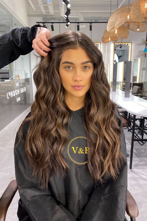 Highlighted Brunette hair in London salon Glossy Brunette Balayage, Natural Balayage Hair Brunette, Brunette Hair Before And After, Hair Extensions Long Brown, Lifted Brown Hair, Virgin Brunette Hair, Enhanced Brunette Hair, Extensions Hair Brown, Long Brown Hair With Extensions