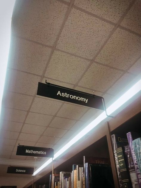 Space Book Aesthetic, Astronomy Library Aesthetic, Space And Astronomy Aesthetic, Astronomers Aesthetic, Tiny Space Bedroom, Living In Space Aesthetic, Astronomy Class Aesthetic, Library Science Aesthetic, Space Books Aesthetic