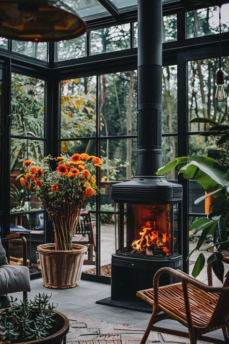 Cozy Sunroom Fireplace Ideas for a Warm Retreat All Season Room With Fireplace, Solarium With Fireplace, Interior Design Sunroom, Sunroom Fireplace Ideas, Fireplace In Sunroom, Moody Sunroom, Sunroom With Fireplace, Cozy Sunroom Ideas, Sunroom Fireplace