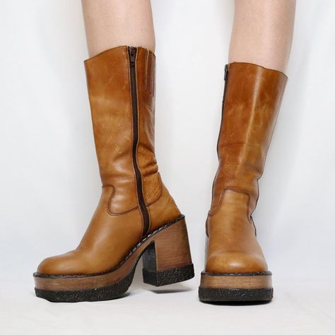 Platform Brown Boots, Platform Heel Boots Outfit, Carmel Boots, 70s Platform Boots, Chunky Brown Boots, Brown Fall Boots, Red Platform Boots, Brown Platform Boots, 70s Boots