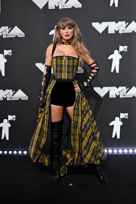 Taylor Swift at the 2024 MTV Video Music Awards held at UBS Arena on September 11, 2024 in in Elmont, New York.  (Photo by Gilbert Flores/Billboard via Getty Images) Ubs Arena, Dior Outfit, Mtv Awards, Printed Gowns, Velvet Shorts, Black Carpet, Video Music Awards, Dressed To The Nines, Bold Fashion