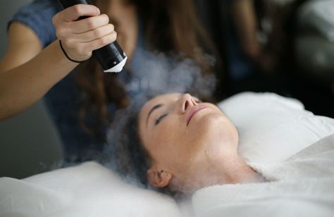 cryotherapy anti-aging Cryo Facial, Cell Rejuvenation, Botox Alternative, Erase Wrinkles, Decrease Inflammation, Medical Aesthetic, Cold Therapy, Health And Fitness Tips, Reduce Inflammation