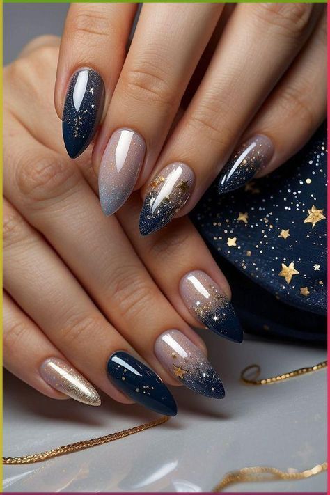 Dark Blue Nails Ombre, Fall Blue Nail Designs, Nail Style Ideas, Holiday Nail Inspo 2024, Nail Art Designs Dark Colors, Elegant Nail Art Classy, New Eve Nails, Simple Press On Nail Designs, Nail Ombre Designs