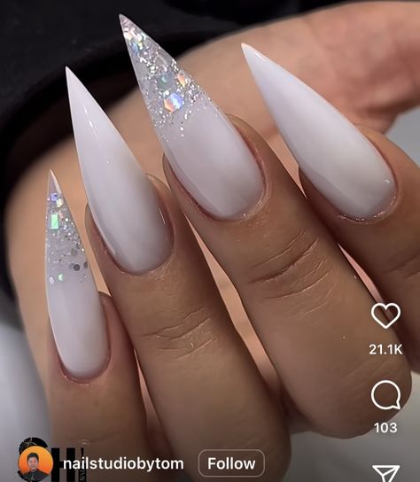 Icicle Nails, White Stiletto Nails, Stilleto Nails Designs, Sharp Nails, Milky Nails, Pointed Nails, Stiletto Nails Designs, Her Nails, Nagel Inspo