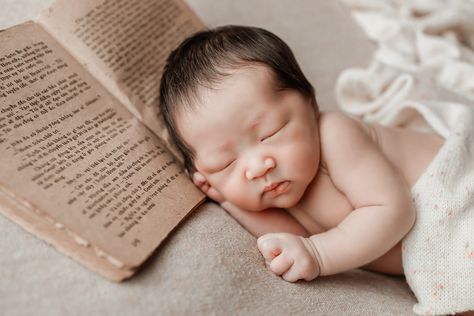 Newborn Photoshoot Ideas At Home, Infant Photoshoot Ideas, Infant Photoshoot, Newborn Photoshoot Ideas, Photoshoot Ideas At Home, Nursing Chair, Holding Baby, Baby Crying, Newborn Photoshoot