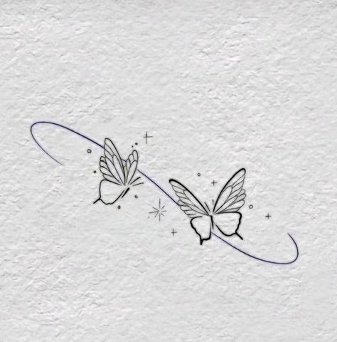 Swirly Tattoo, Sky Tattoos, Earthy Tattoos, Koi Tattoo Design, Cute Finger Tattoos, Glitter Outfit, Small Butterfly Tattoo, Pretty Hand Tattoos, Hip Tattoos Women