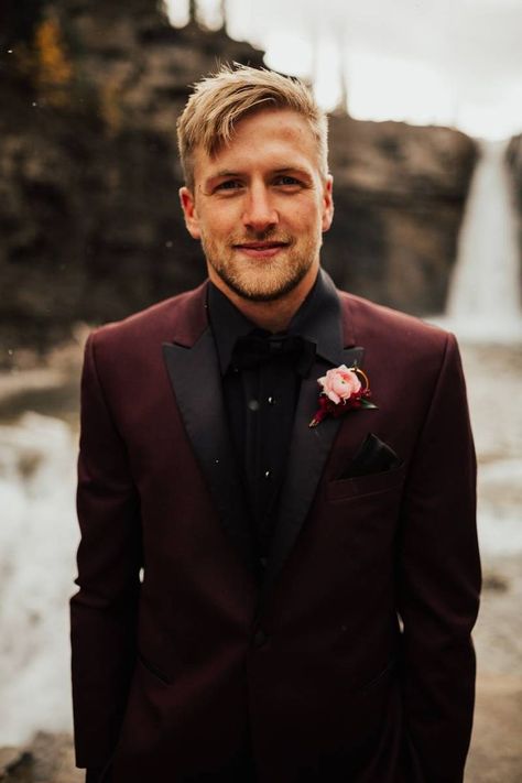 Maroon Wedding Suit, Maroon Groom Suit, Maroon Grooms Suit, Suit Inspiration, Maroon Suit, Wedding Tux, Mens Wedding Attire, Groom Wedding Attire, Maroon Wedding