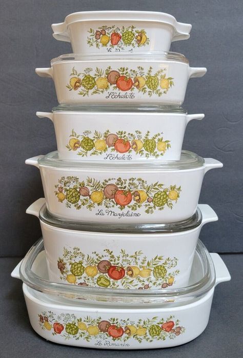 Vintage Corningware Patterns, Corningware Storage Ideas, Vintage Corningware, Corningware Vintage Patterns, Pyrex Patterns Guide, Corningware Tattoo, Pyrex Patterns Worth Money, Vintage Pyrex Pattern Chart, Corning Ware Patterns