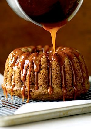 Recipe: Trisha Yearwood's Fresh Apple Cake with Caramel Glaze (Bundt) - Recipelink.com Apple Cake With Caramel Sauce, Cake With Caramel Sauce, Apple Bundt Cake, Fresh Apple Cake, Cake With Caramel, Pumpkin Bundt Cake, Trisha Yearwood, Apple Dessert Recipes, Sticky Toffee