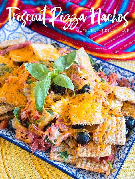 Triscuit Pizza Nachos - Ultimate Summer Snack Triscuit Pizza, Kid Friendly Dinner Recipes, Triscuit Recipes, Pizza Nachos, Kid Friendly Meals Dinner, What Is For Dinner, Pizza Flavors, Easy Party Food, Kid Friendly Dinner