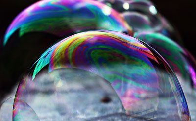 Find out which materials can catch a bubble without popping it in this fun science project. Bubble Science, Homemade Bubble Solution, Highly Sensitive Child, Hollywood Smile, Homemade Bubbles, Art Education Lessons, Science Fair Project, Yellow Teeth, Surface Tension