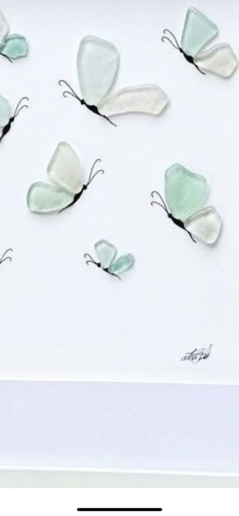 Beach Glass Mosaic Diy Ideas, Simple Sea Glass Art, Seaglass Butterfly, Sea Glass Crafts Diy, Sea Glass Crafts Ideas, Sea Glass Projects, Seaglass Art Ideas, Seaglass Suncatcher, Pebble Art Ideas