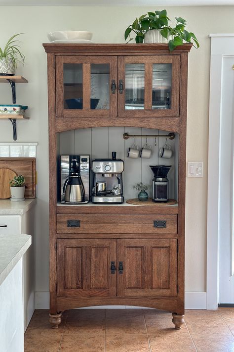 Turn an old hutch into your very own coffee bar cabinet. Say goodbye to cluttered countertops and hello to a custom coffee bar station. Kaffe Station, Kaffe Bar, Bar Hutch, Coffee Cabinet, Coffee Bar Station, Diy Coffee Bar, Bar Station, Coffee Bars In Kitchen, Home Coffee Bar