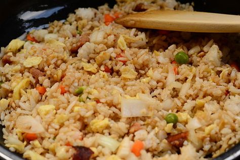 Japanese Fried Rice, Rice Fried, Making Fried Rice, Japanese Rice, Japanese Cooking, Japanese Dishes, Rice Dishes, Rice Recipes, On The Side